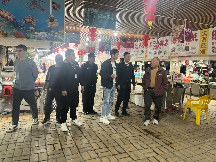 3 巡查农贸市场.jpg