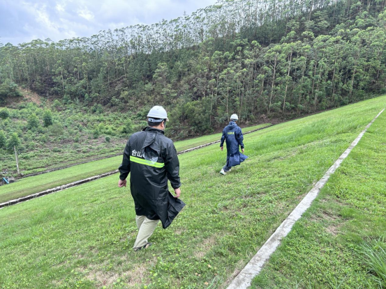 台山市水利局筑牢防台风安全屏障 多举措应对“塔巴”简短版本556.png